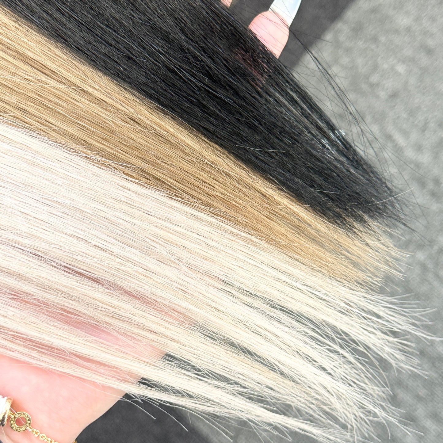 人毛100% ファーストクラス シールエクステ 55cm 40本入 - プレミアム品質